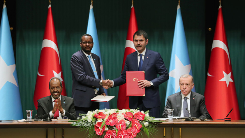 Türkiye'nin son 10 yılda Somali’ye yaptığı insani ve kalkınma yardımları tutarı bir milyar doları aştı.