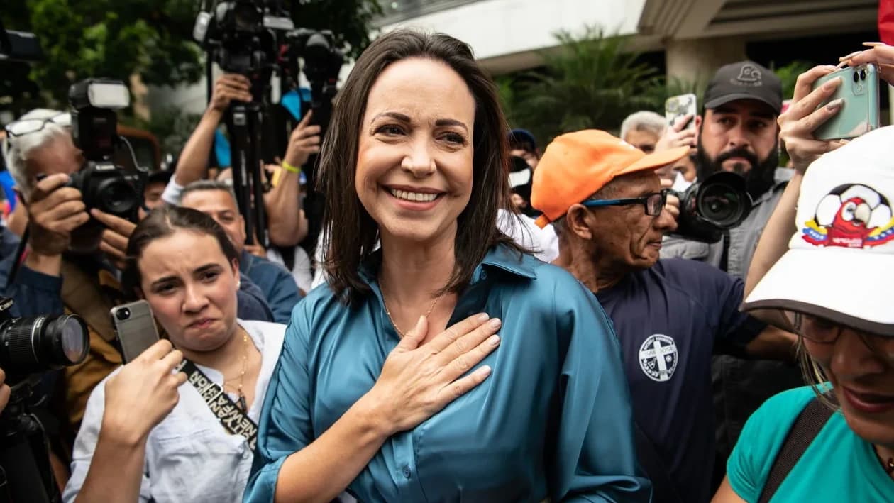 Machado'ya Venezuela'da 15 yıl siyasi yasak getirildi