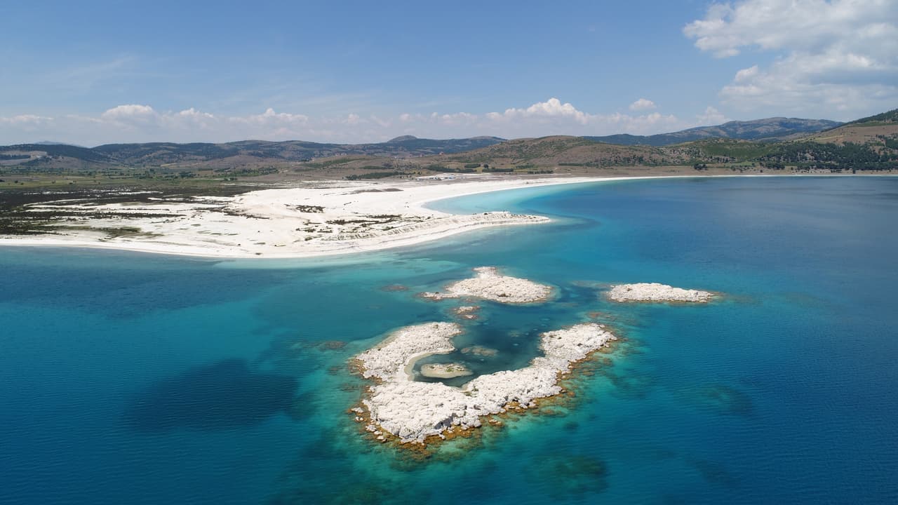 Salda Gölü'nde 5 yılda, 3 kilometrekarelik yüzey alanı kaybı