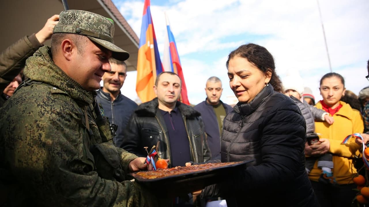 Azerbaycan vatandaşı olmak isteyen Ermenilerin sayısı her geçen gün artıyor