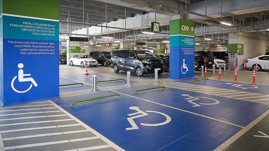 Engelli araç otopark bölümü. Fotoğraf: AA