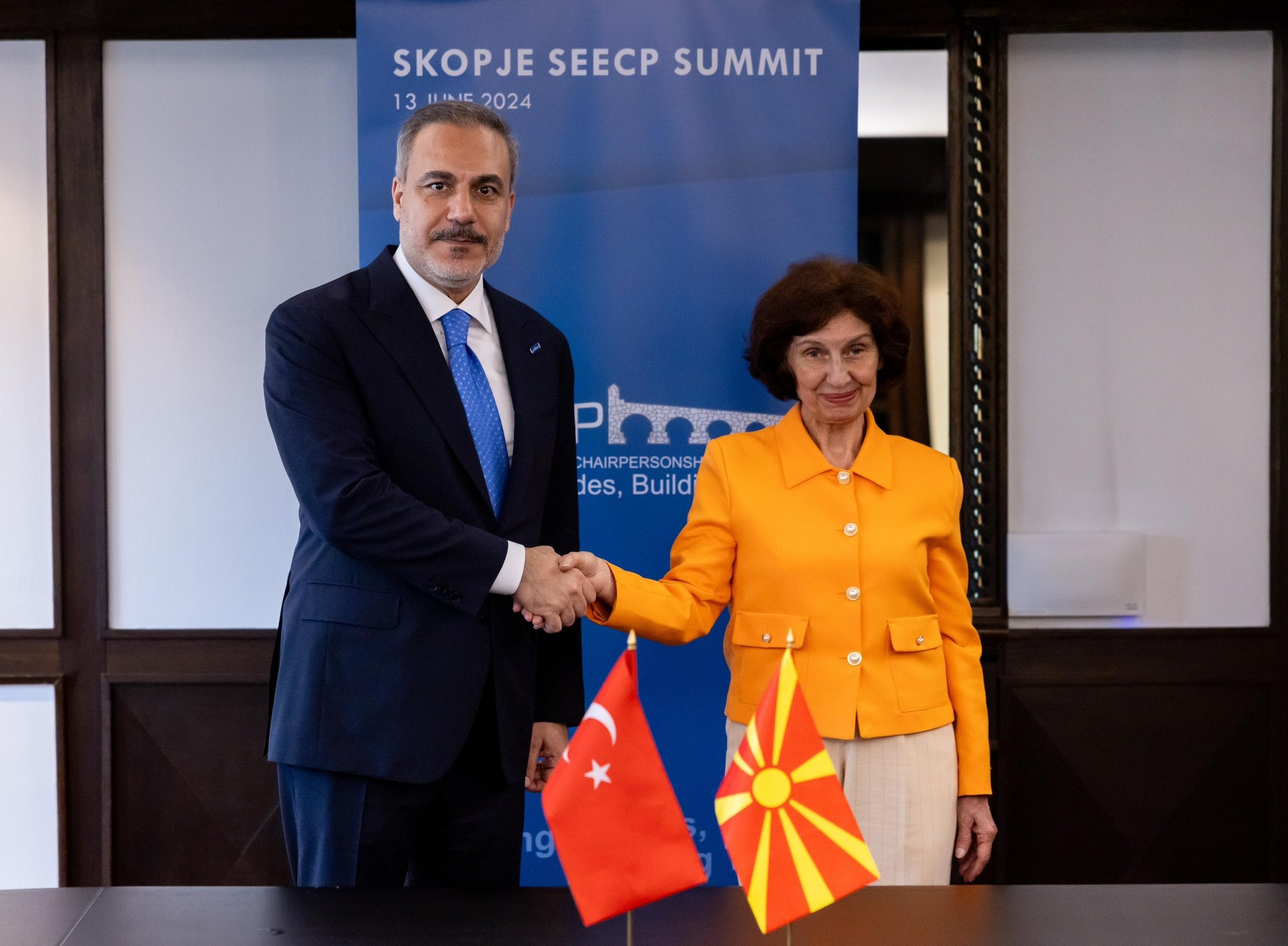 Türkiye Dışişleri Bakanı Hakan Fidan ve&nbsp;Kuzey Makedonya Cumhurbaşkanı Gordana Siljanovska-Davkova