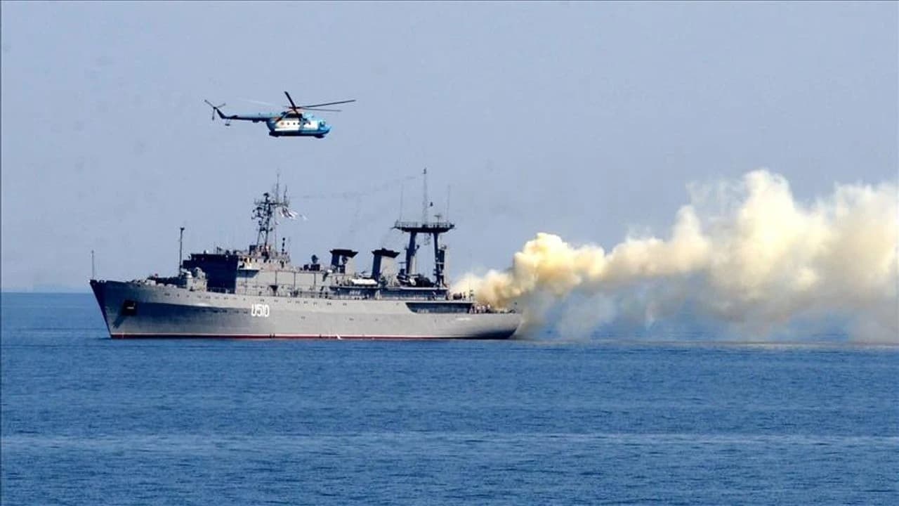 Rusya, Akdeniz'de yüksek hassasiyetli füzelerle tatbikat düzenledi