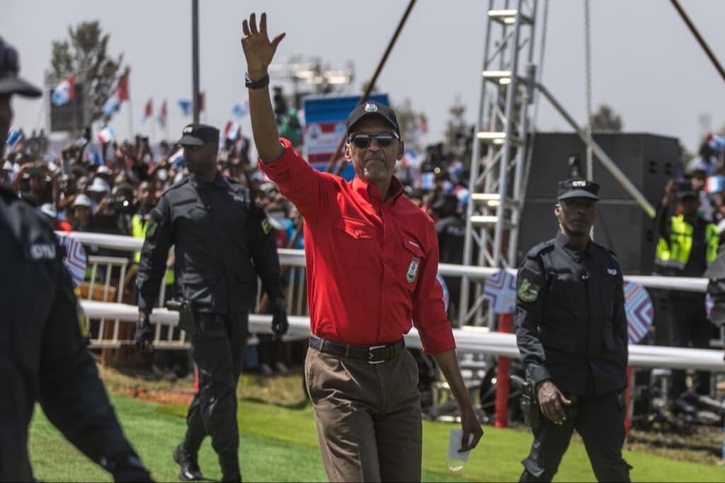 Kagame, yüzde 99,15 oyla yeniden seçildi!