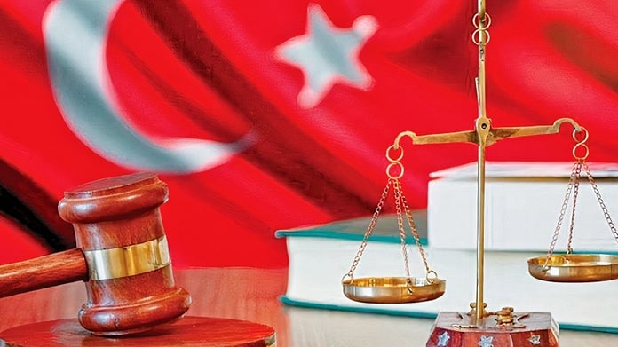 Anayasanın 4 maddesi değişecek mi? İddialara en net cevap geldi!