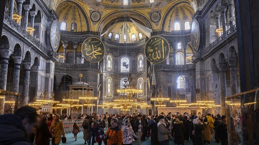 Ayasofya: Bir Taş Müzesi