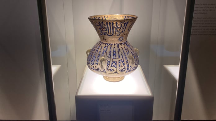 Beykoz Cam ve Billur Müzesi'ndeki Memluk kadehi dünyada türünün tek örneği