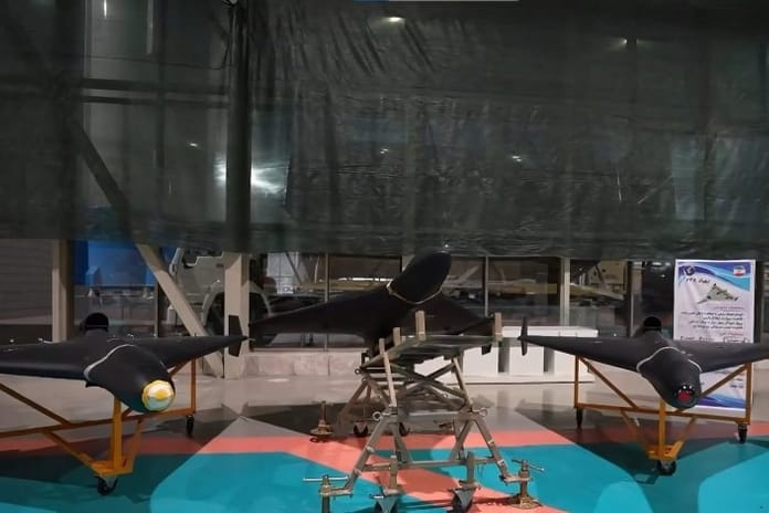 İran, yeni jet motorlu kamikaze İHA’sını tanıttı