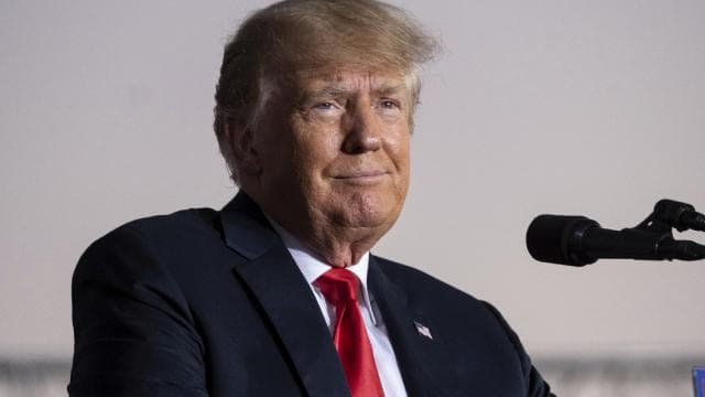 Trump, Facebook ve Instagram'a geri dönebilecek