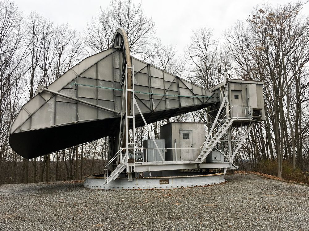 Holmdel kasabasındaki Holmdel Boynuz Anteni, New Jersey, Amerika Birleşik Devletleri.