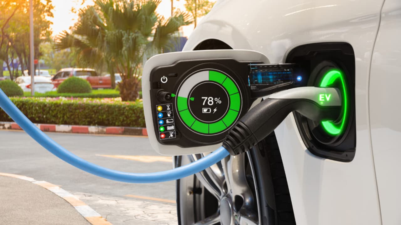 Dünyada elektrikli araç satışlarında güçlü artış öngörülüyor