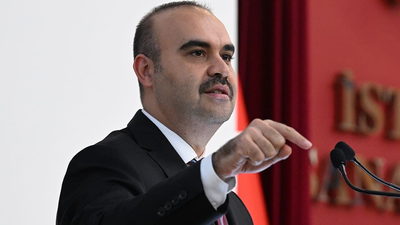 Bakan Kacır'dan büyüme trendi için yüksek teknoloji vurgusu