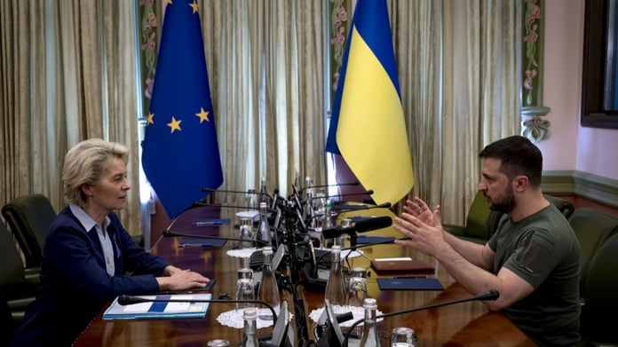 RFE/RL: Avrupa'nın Ukrayna konusunda neden eli kolu bağlı?