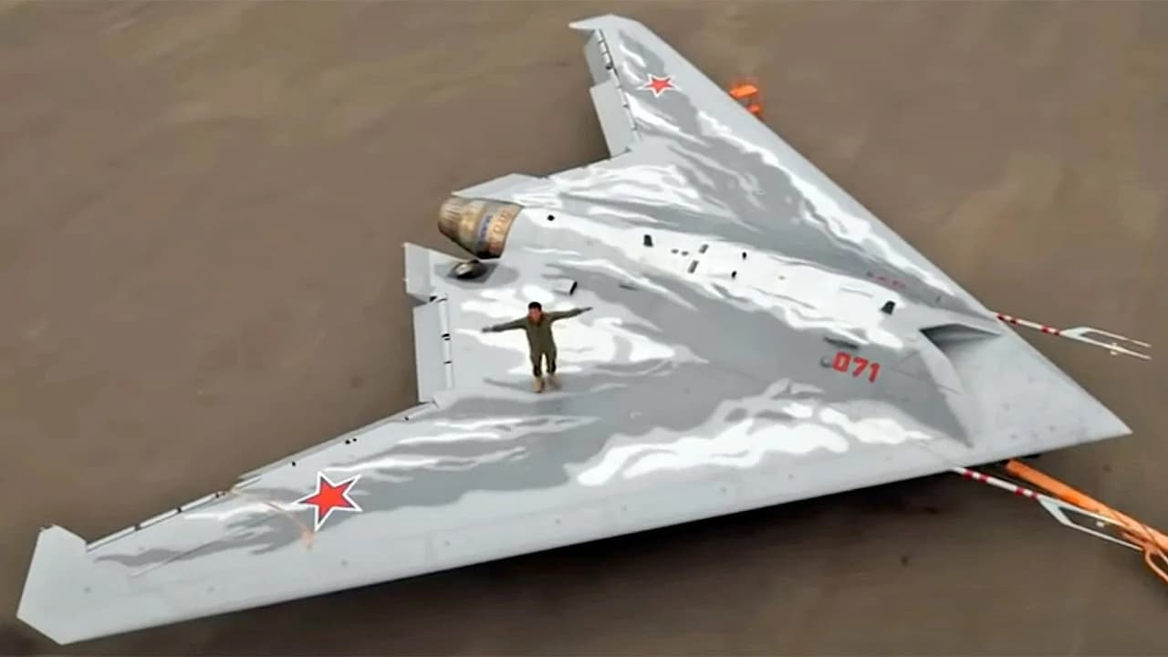 S-70 Hunter-B: Batı malzemeleriyle donatılmış Rus uçağı