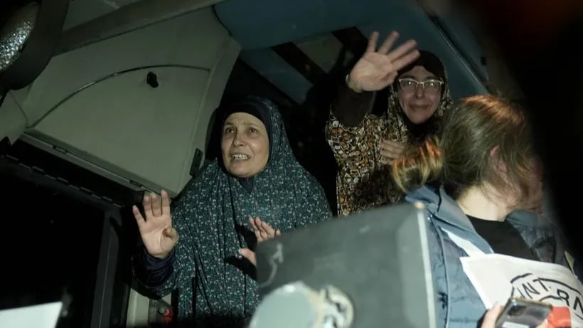 İsrail'in serbest bıraktığı Filistinli rehineler. Fotoğraf: AA