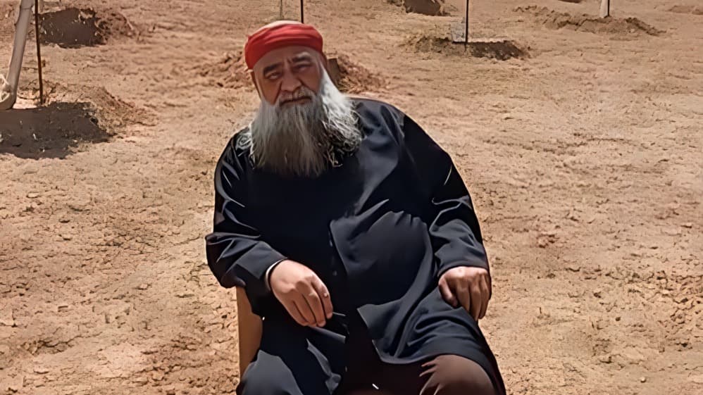 Dedenin sözleri gündem oldu: “4 kitabı kabul etmiyorsan sen soytarısın” Alevi dedesi Ahmet Ünver kimdir?