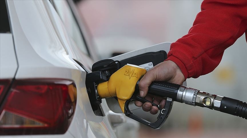 Benzine zam var mı?