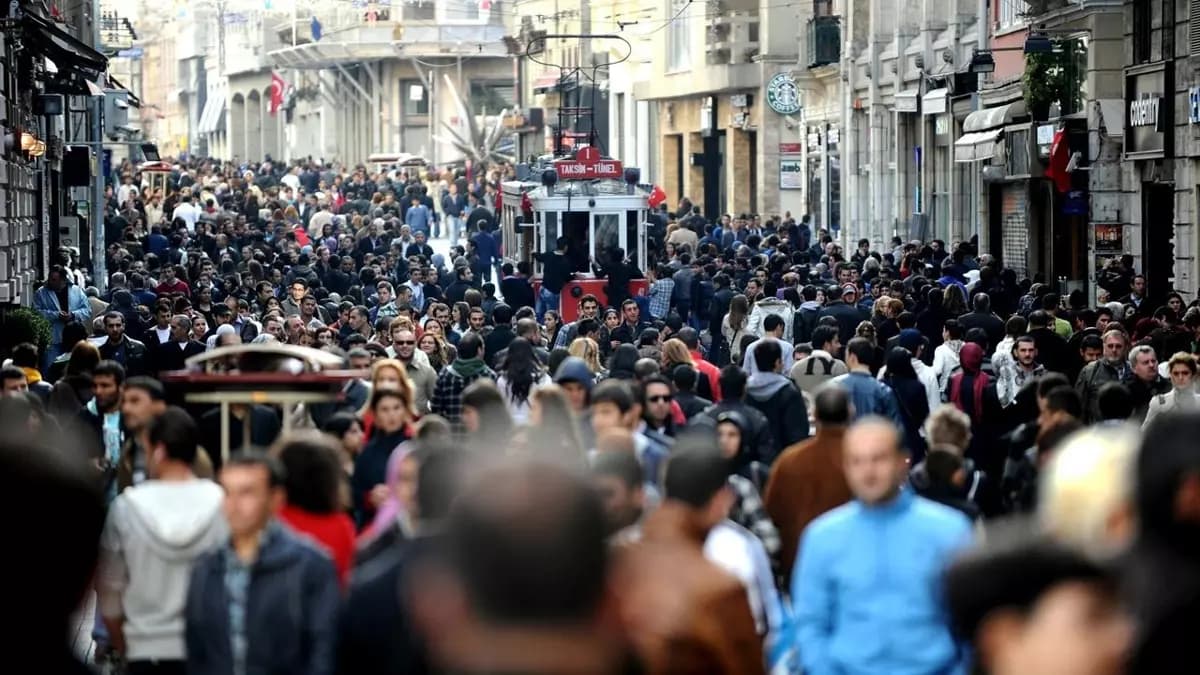 Türkiye'nin nüfusu artıyor