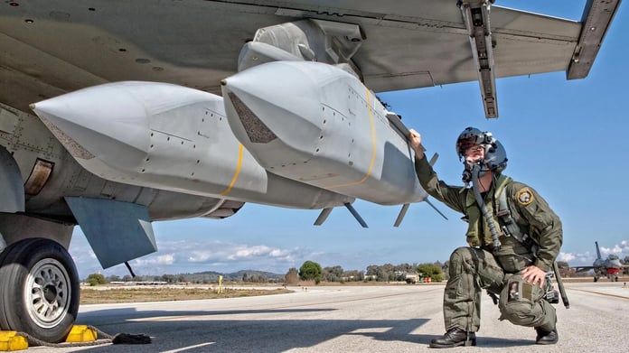 ABD, Ukrayna'ya AGM-154 JSOW füzesi gönderecek