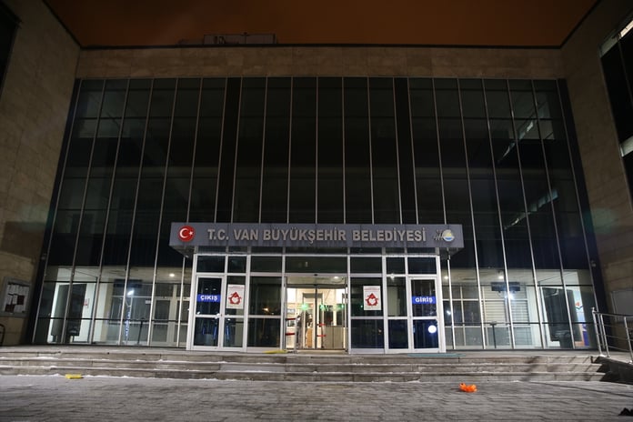 Van Büyükşehir Belediyesine kayyum atandı