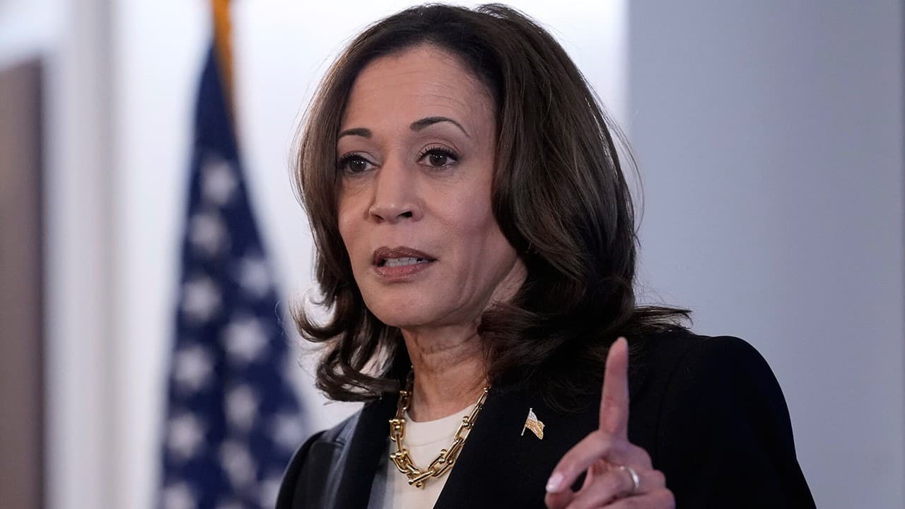 Biden'a çekil diyen Netflix'in kurucusundan Kamala Harris'e 7 milyon dolar bağış