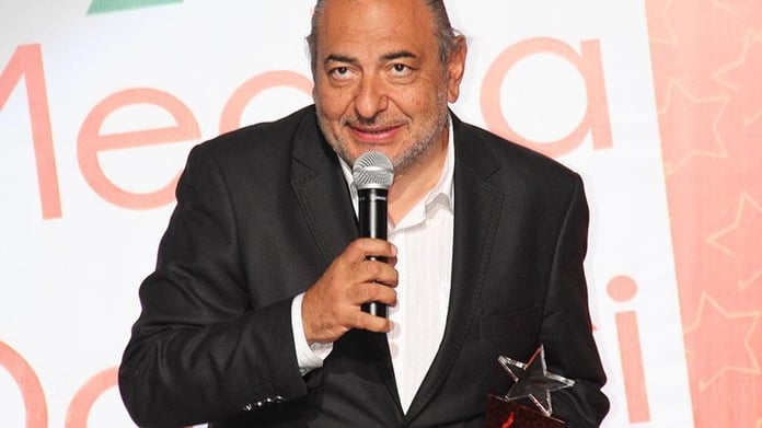 Ünlü sunucu Reha Muhtar düştü! Reha Muhtar Son Dakika! Reha Muhtar sağlık durumu nasıl? Reha Muhtar öldü mü?