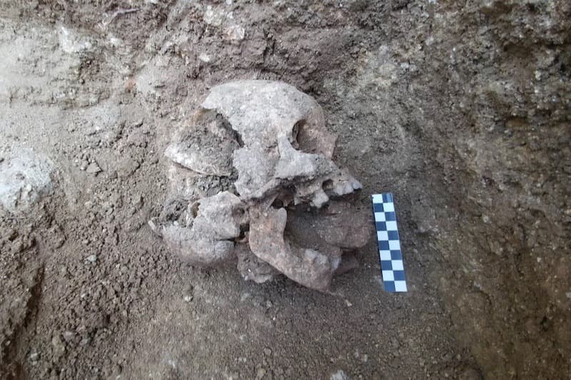 İtalya’da 1600 Yıllık Mezarlıkta Hortlak Korkusu Kanıtları