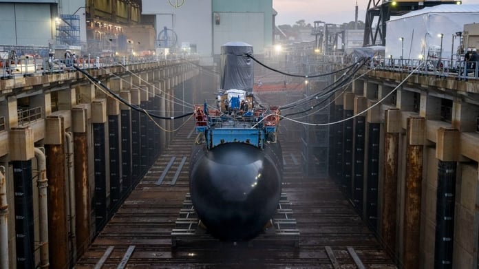 ABD, yeni Virginia sınıfı nükleer denizaltısını denize indirdi