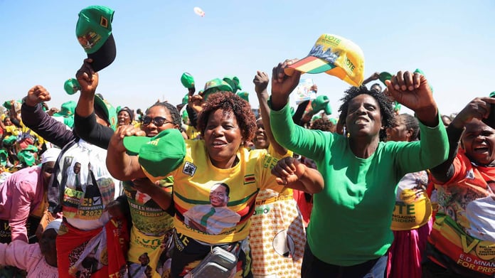 Zimbabve seçimlerinde hile iddiası: Mnangagwa yeniden devlet başkanı seçildi