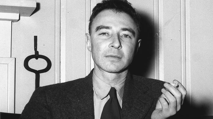 "Atom bombasının babası" J. Robert Oppenheimer kimdir?