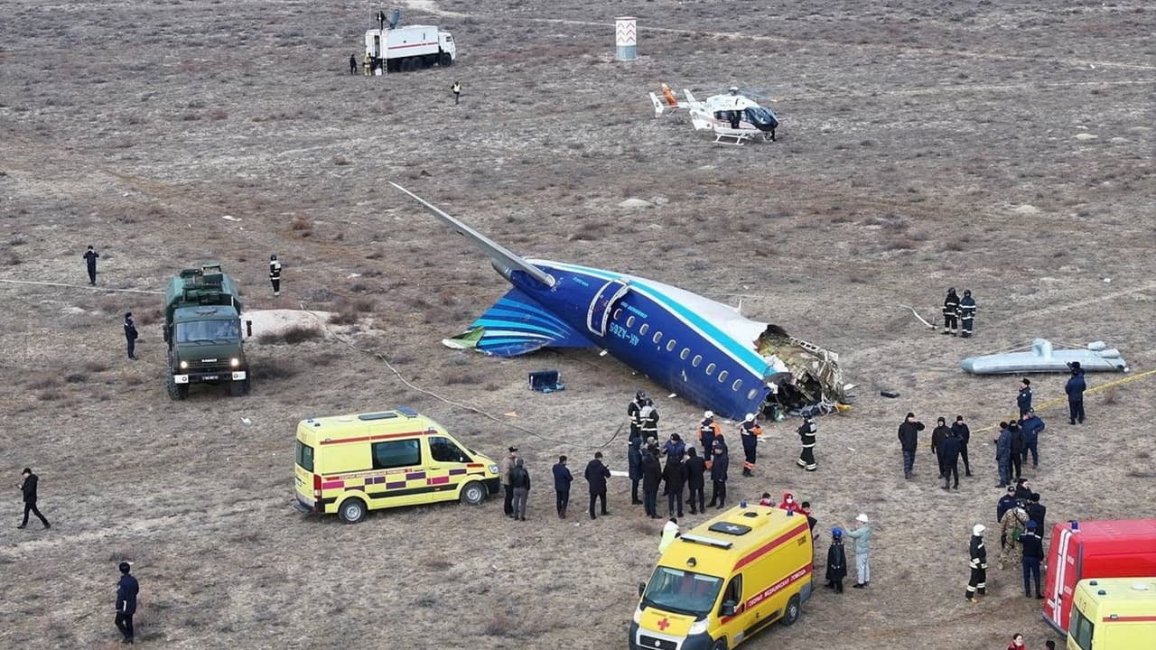 Kazakistan'da Azerbaycan uçağı düştü: 42 ölü, 25 yaralı