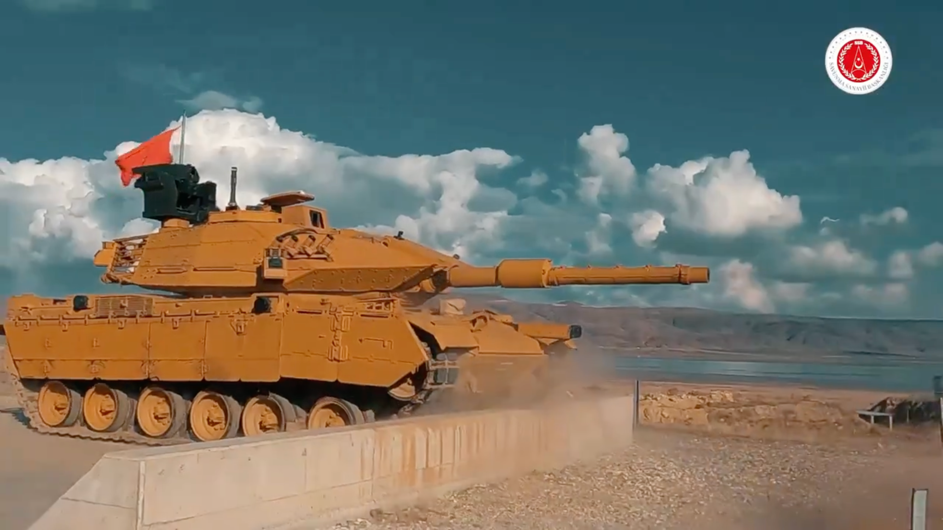 Modernize edilen ilk M60T tankı Türk Ordusunun envanterine girdi