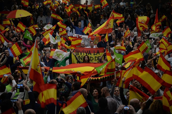 İspanya belirsizliklerin içinde pazar günü sandık başına gidiyor