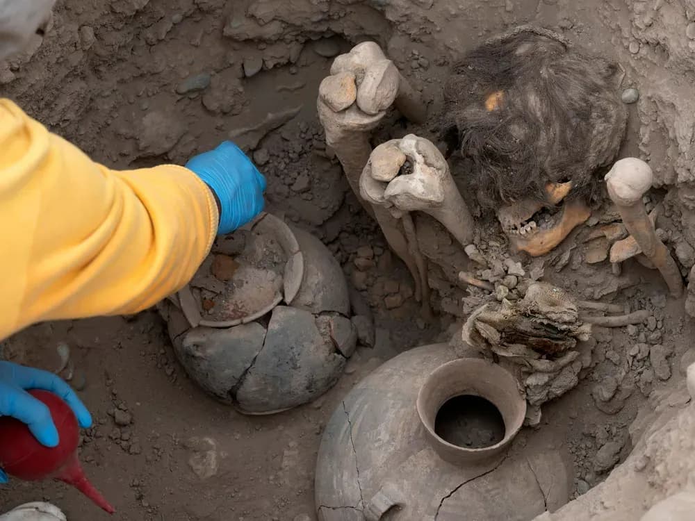 Peru'da Kafa Saçlı Mumya Keşfedildi