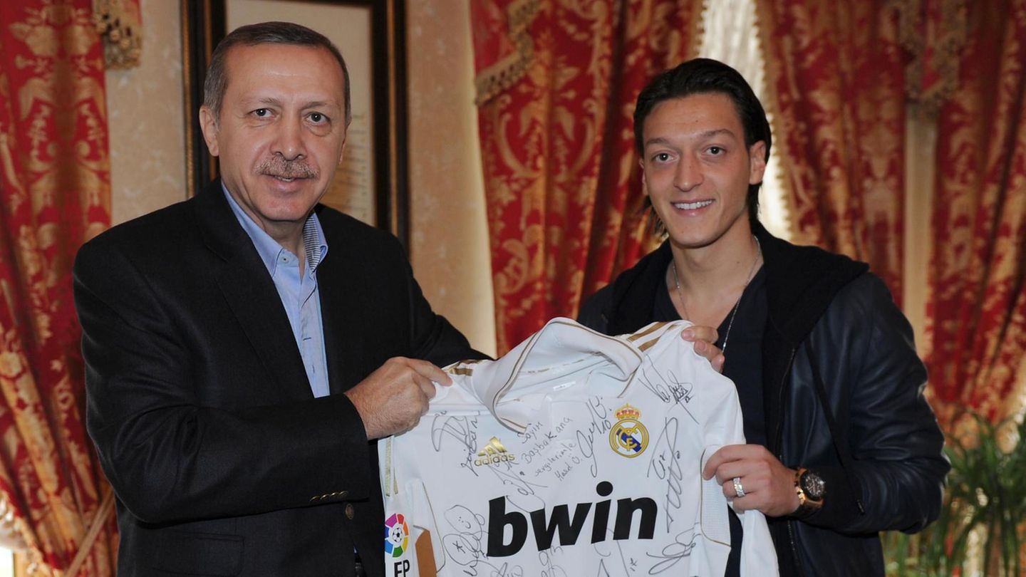 Mesut Özil