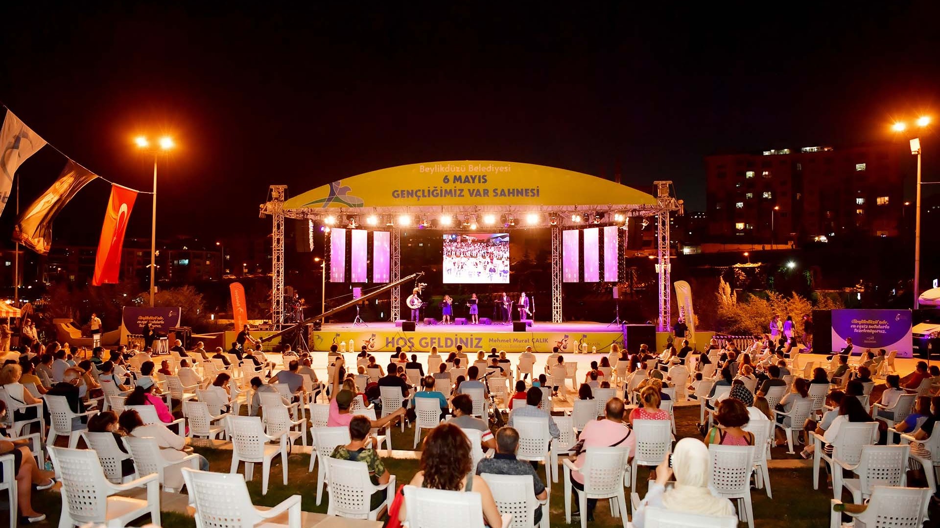 Milli maç dev ekran Beylikdüzü