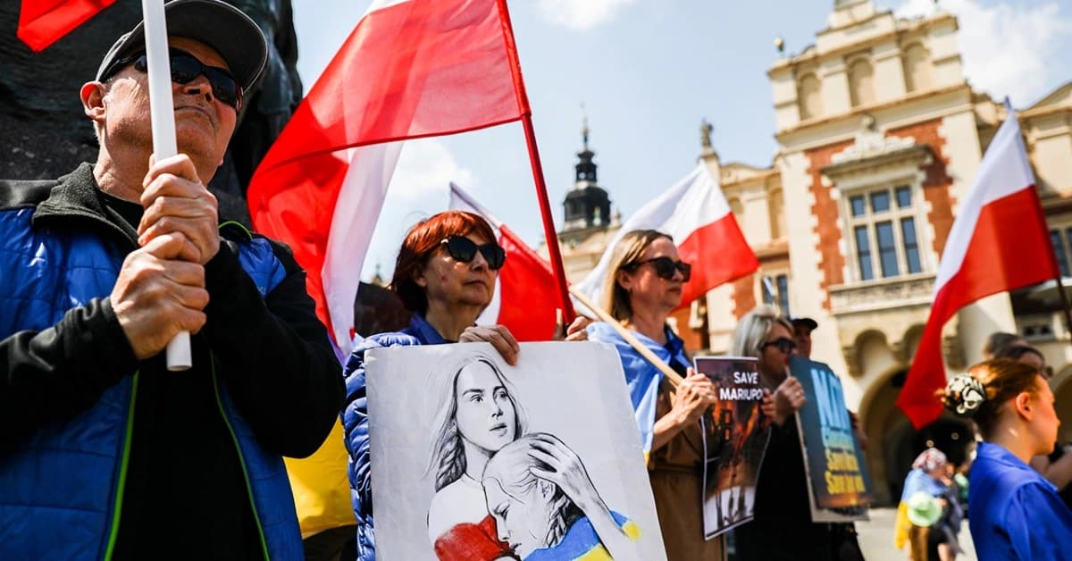 Polonya Cumhurbaşkanı Duda, tartışmalı 'Rus nüfuzu' yasasını imzalayacak