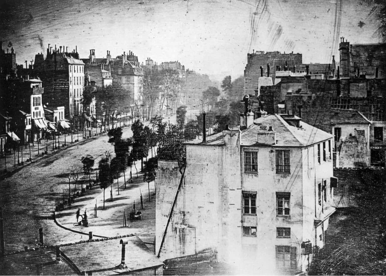 Boulevard du Temple'ı gösteren bu fotoğraf 1838'de çekilmiş&nbsp;