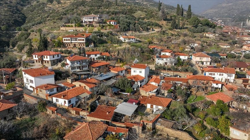 Birgi: 7 Asır Boyunca Korunan Mimari Hazinesi