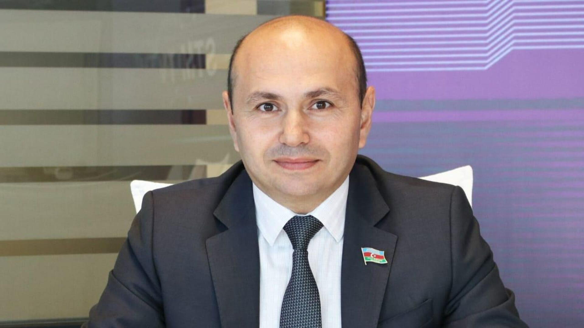 Azerbaycan Milletvekili Elşad Mirbaşiroğlu