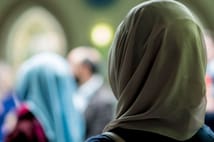 Fransa başörtüsünü yasaklamaya hazırlanıyor