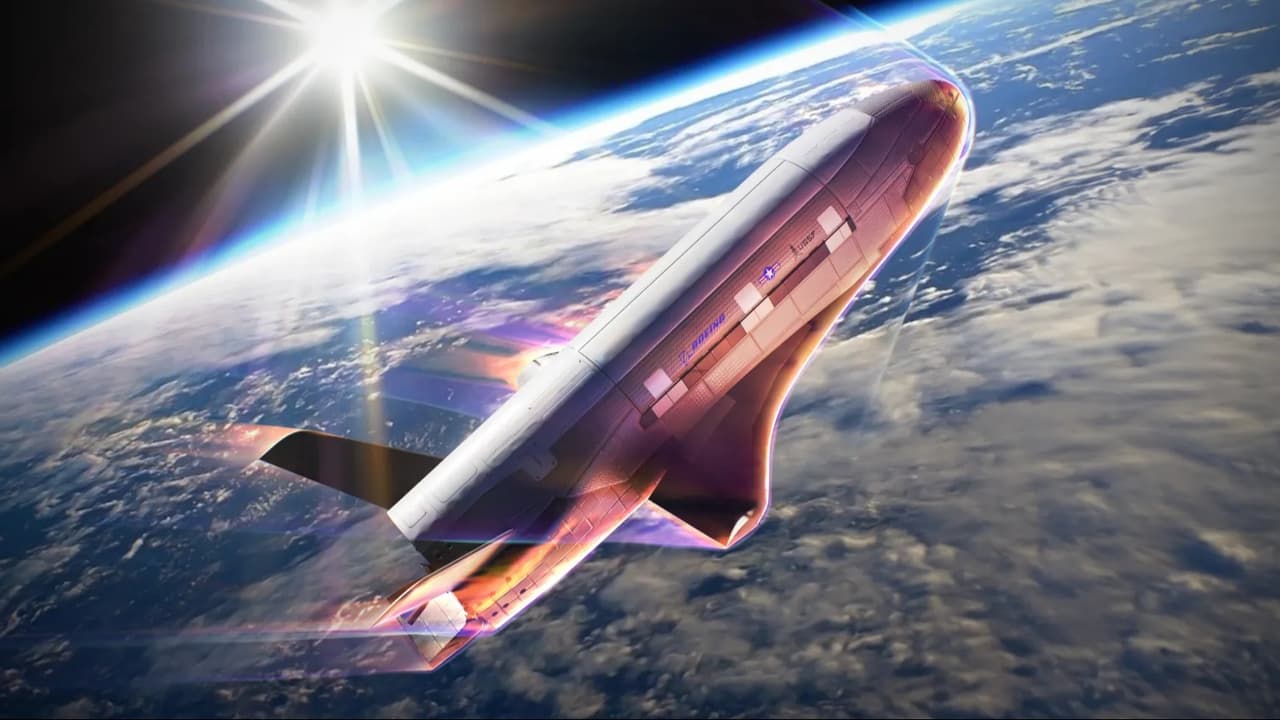 ABD Ordusu, son derece gizli tuttuğu X-37B insansız uzay uçağıyla yeni manevra denemesi yaptı