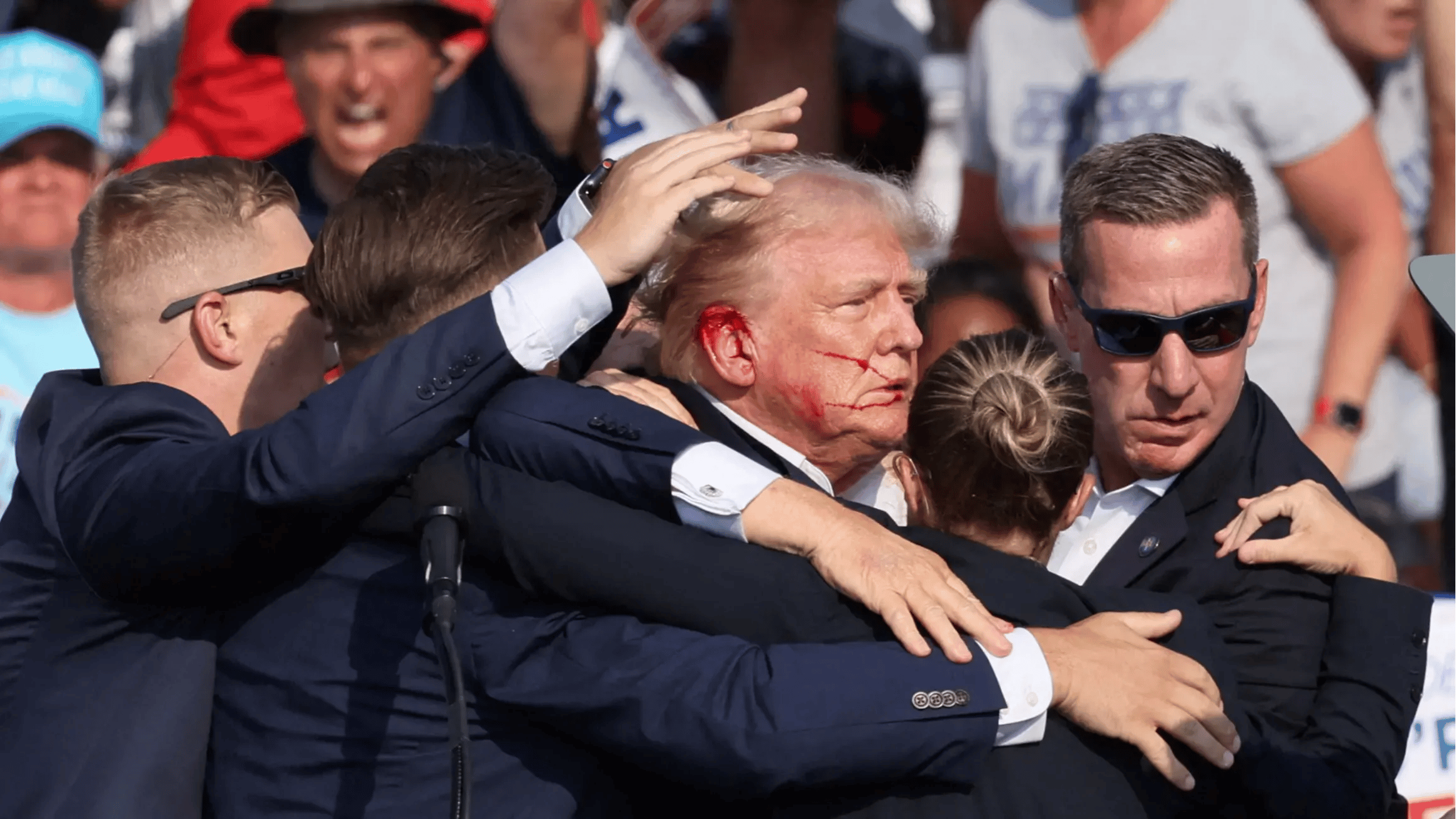Donald Trump'ın suikaste uğradığı ana dair bir kare. Fotoğraf: REUTERS