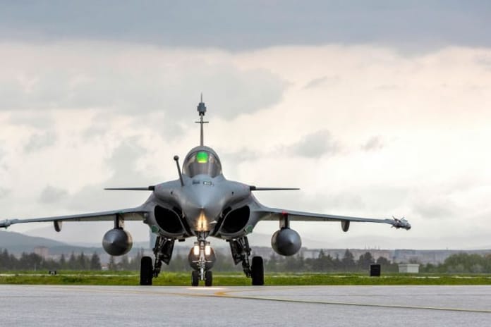 Fransa’dan 42 adet Rafale savaş uçağı siparişi