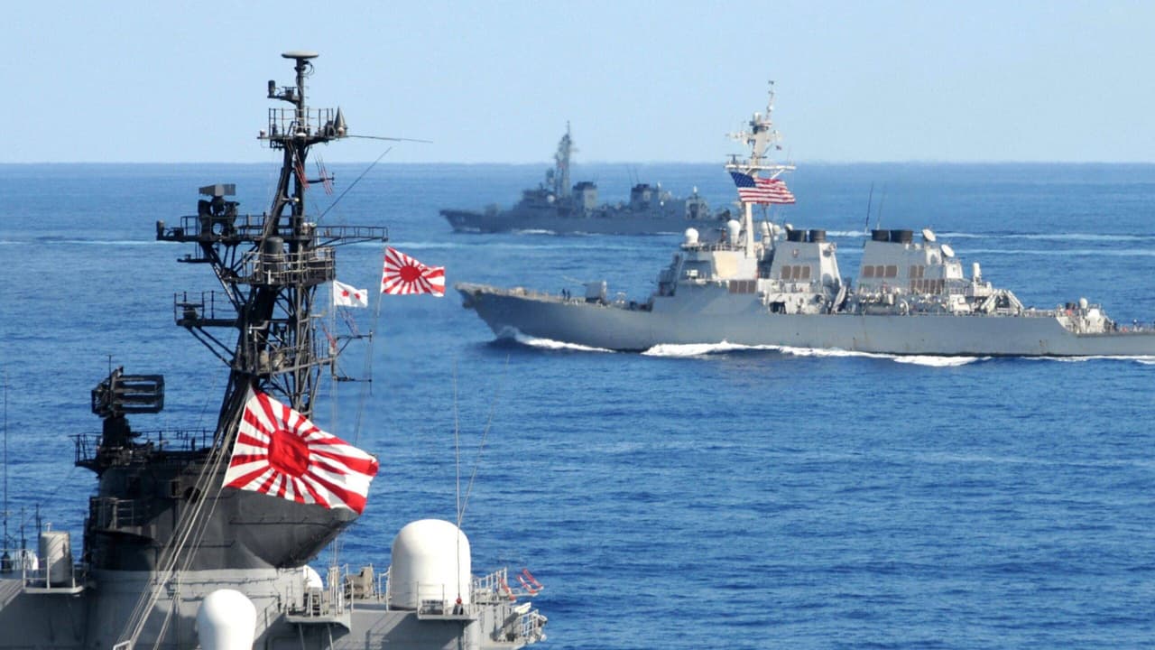 Japonya, bugüne kadarki en büyük savunma bütçesi için kolları sıvadı