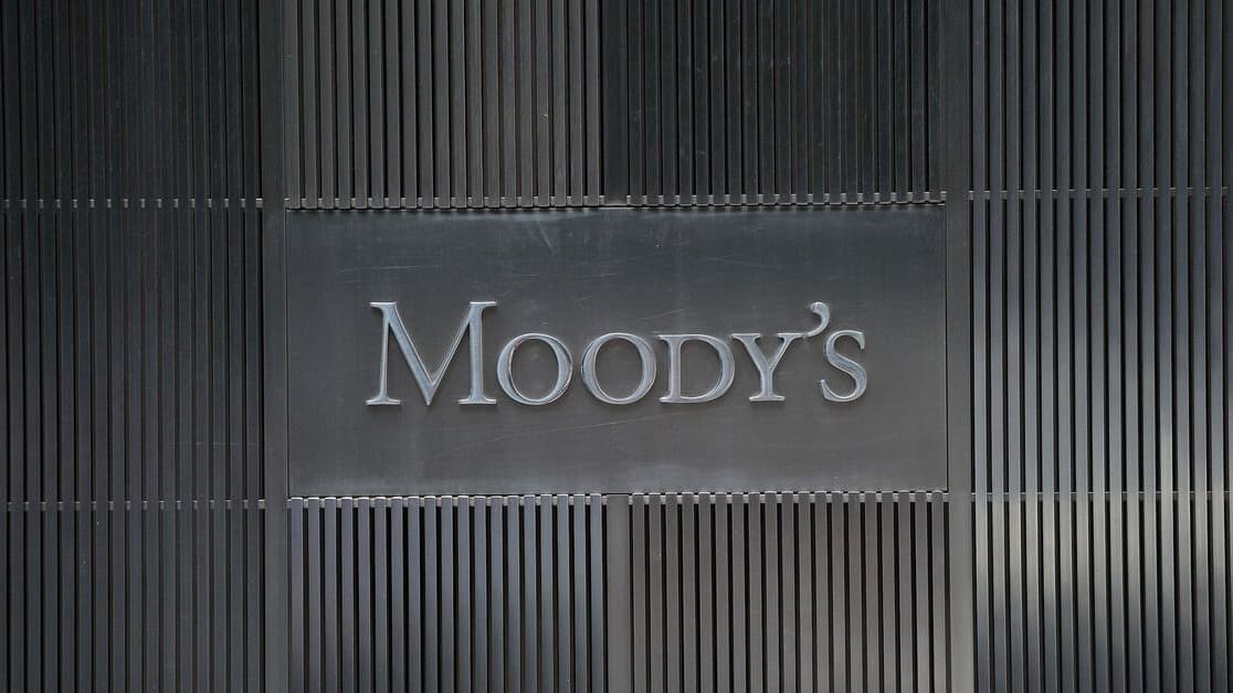 Moody’s, İsrail’in kredi not görünümünü düşürdü