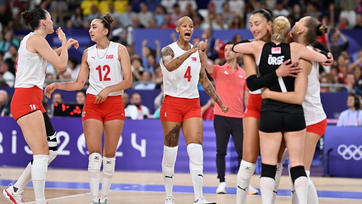 Filenin Sultanları Çin maçı