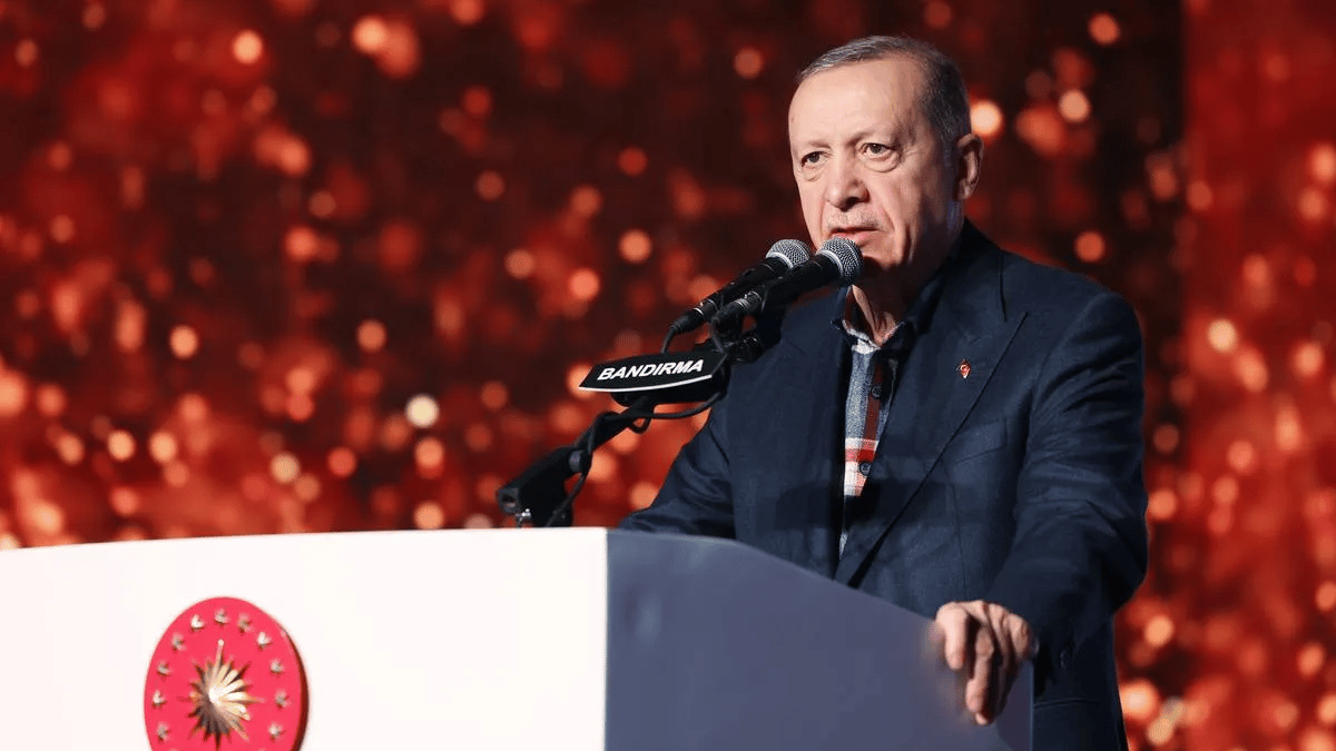 Batı, Türkiye'nin krizlerini muhalefet için kullanıyor