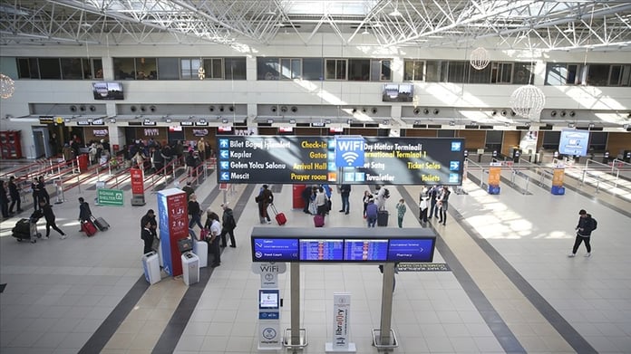 2025 yurt dışı çıkış harcı yüzde 42 zamlandı