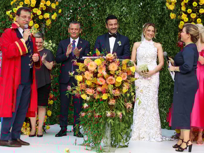 Vatandaşın parasıyla yasak aşkına özel uçak biletleri otel ödemeleri: Rıza Akpolat soruşturmasında yeni perde